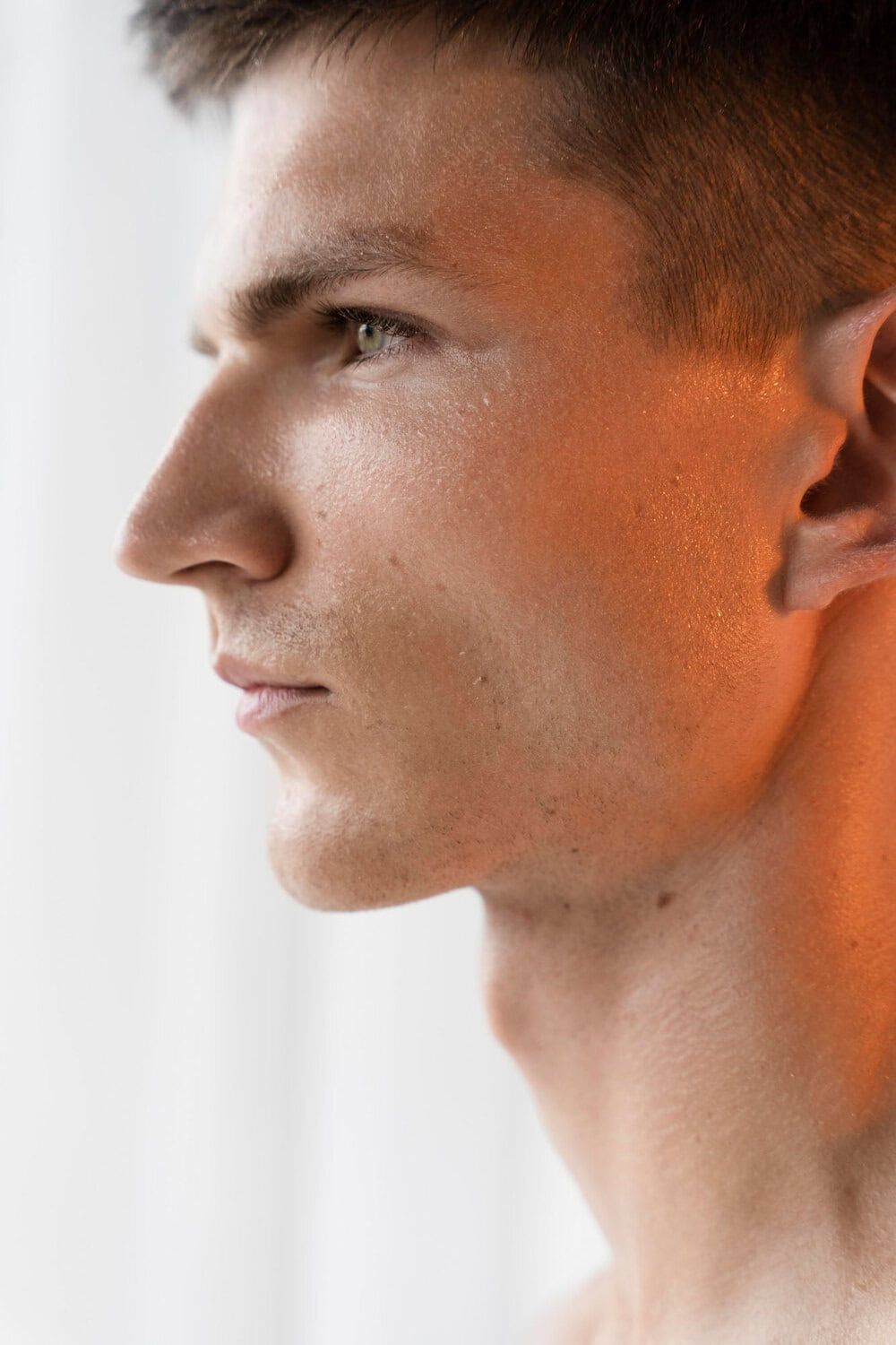 Zonsverjonging behandelingen bij Glow Clinic in Nederland.