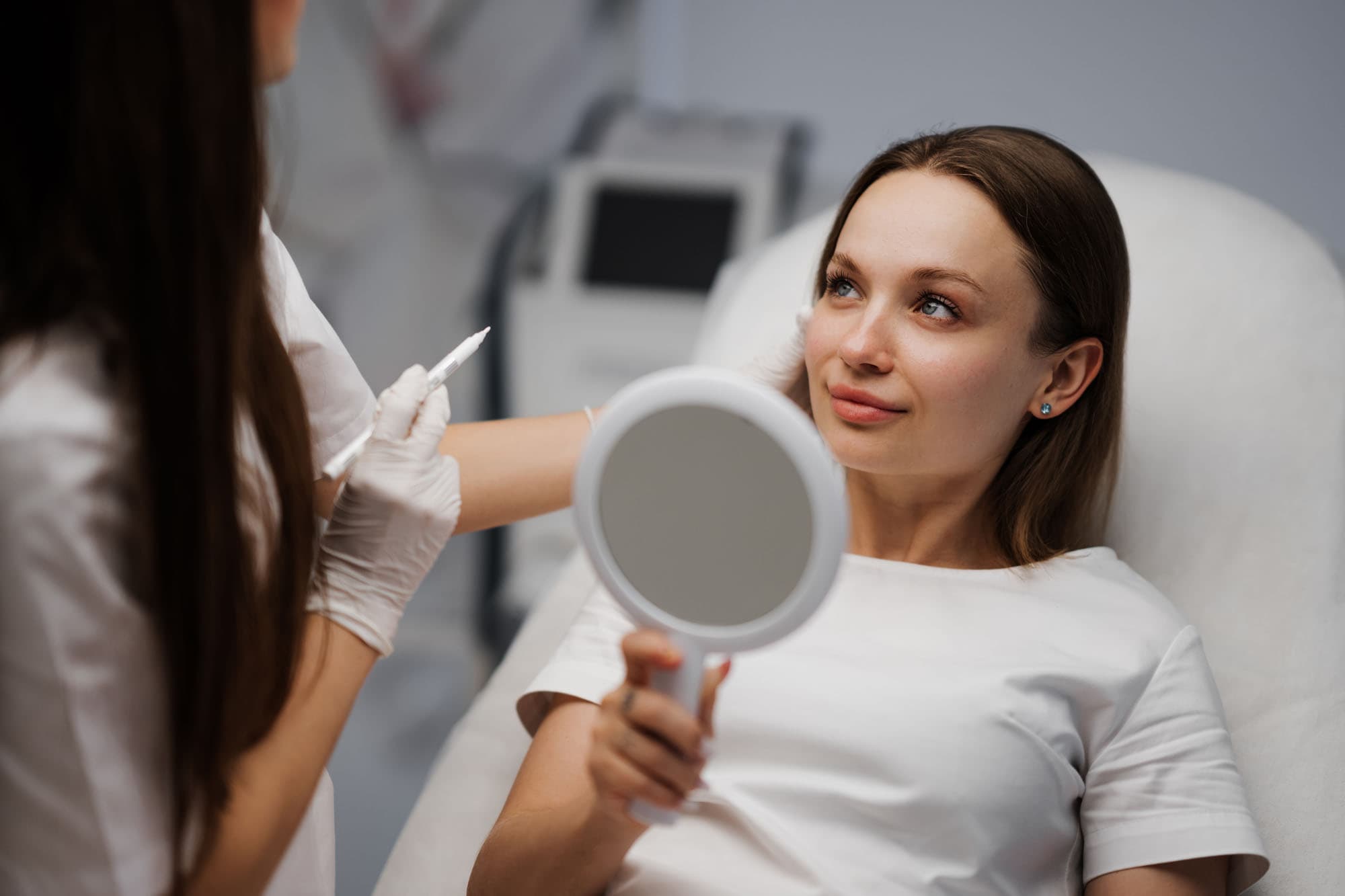 Anti-rimpel botox behandeling bij Glow Clinic voor een frisse, jeugdige uitstraling.