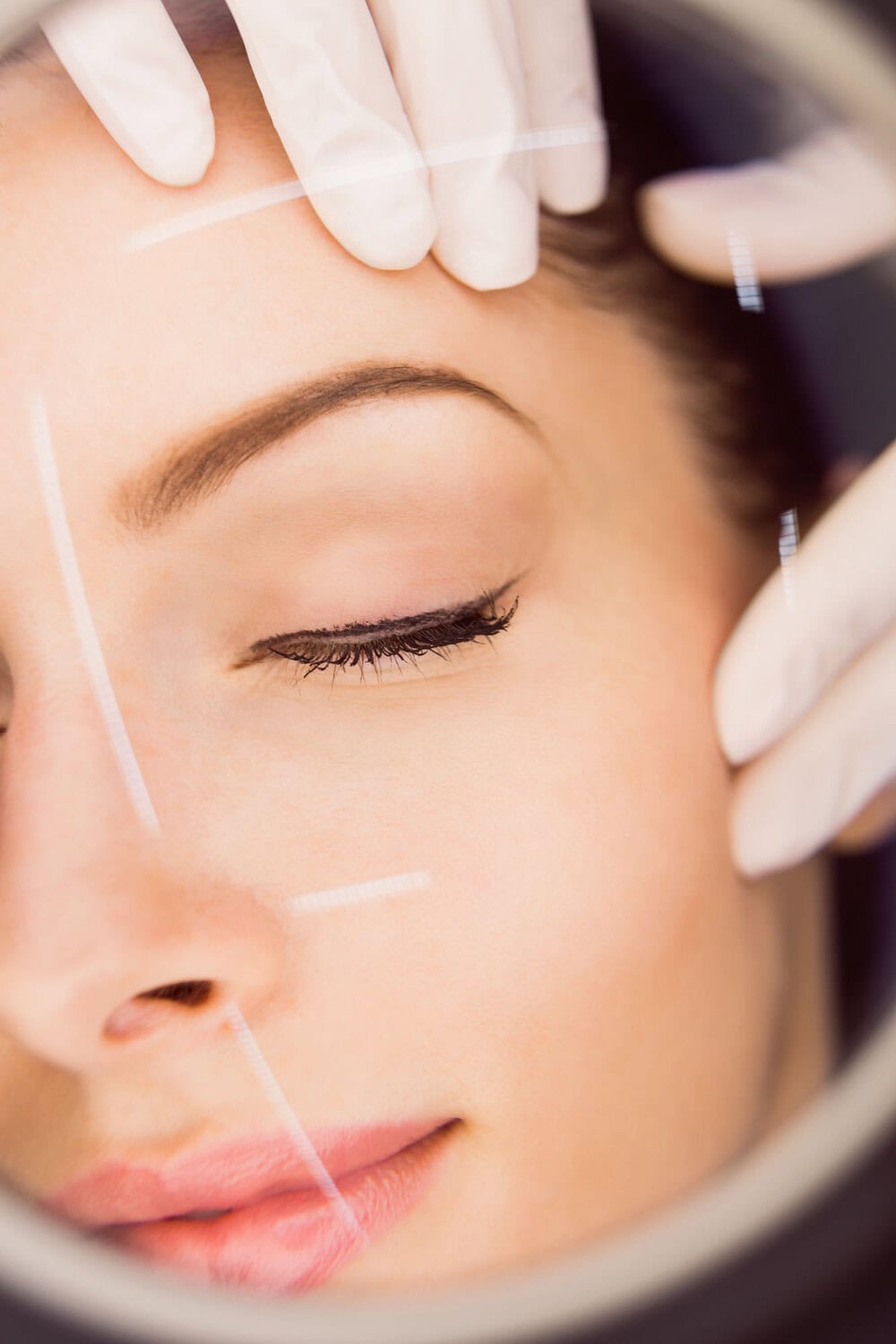 Perfecte wenkbrauwen laten epileren bij Glow Clinic voor een strakke en natuurlijke uitstraling.