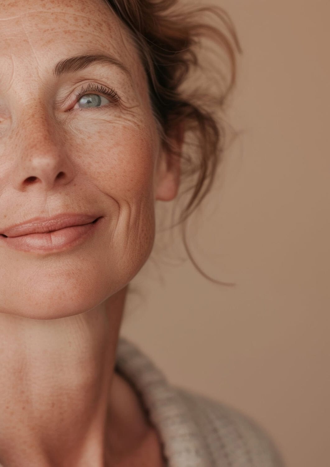 Stralende huidverbetering met professionele huidbehandelingen bij Glow Clinic.